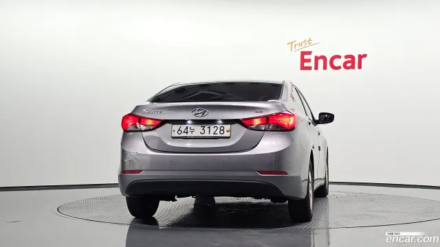 Hyundai Elantra (Avante)