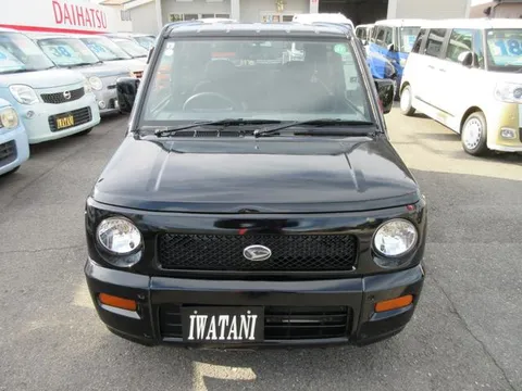Daihatsu Naked