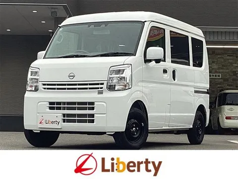 Nissan Clipper Van