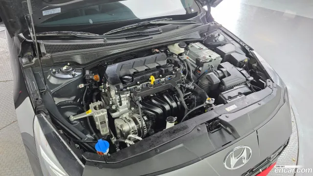 Hyundai Elantra (Avante)