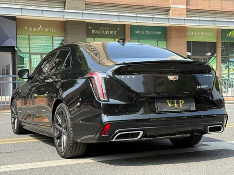 Cadillac CT4