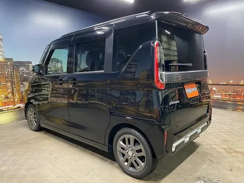 Mitsubishi Delica Mini