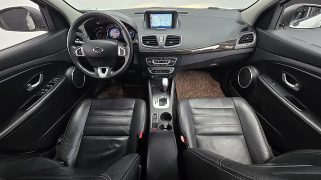 Renault SM3