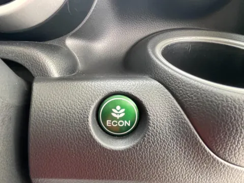 Honda N-BOX Slash
