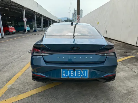 Hyundai Elantra (Avante)