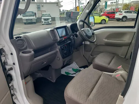 Nissan Clipper