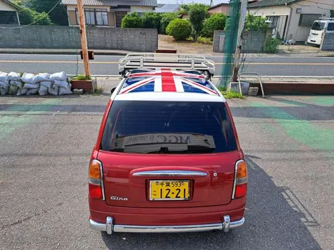 Daihatsu Mira Gino