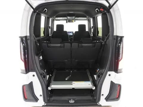 Honda N-BOX Custom