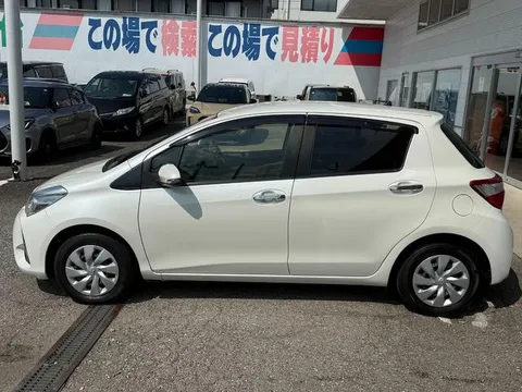 Toyota Yaris (Vitz)