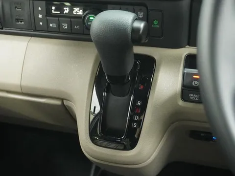 Honda N-BOX Joy