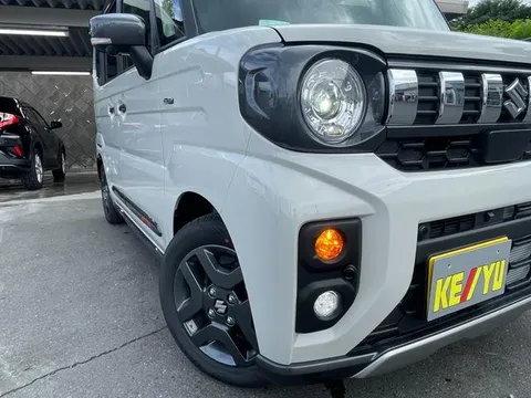 Suzuki Spacia Gear