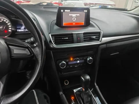 Mazda Mazda 3