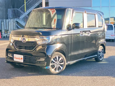 Honda N-BOX Custom
