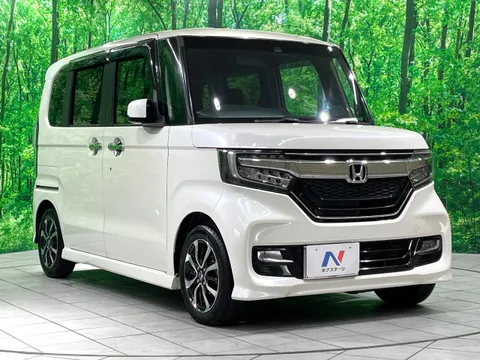 Honda N-BOX Custom