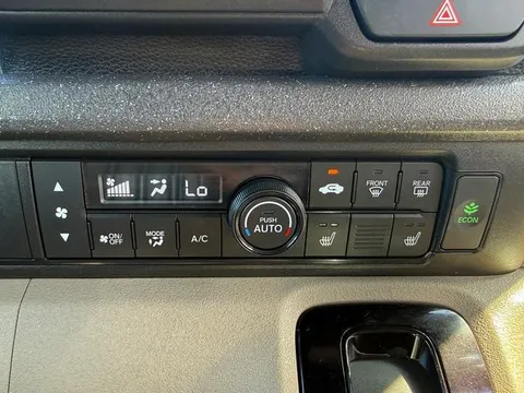 Honda N-BOX Joy