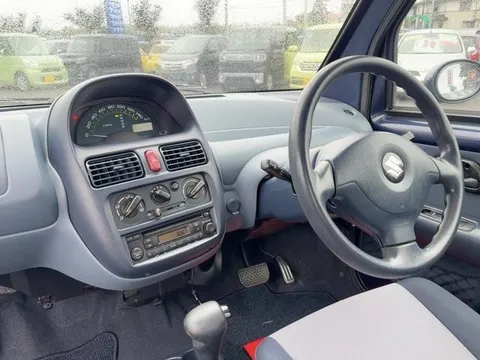 Suzuki Twin