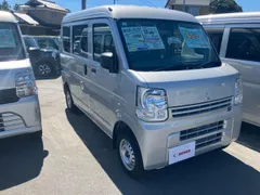 Mitsubishi Minicab Van