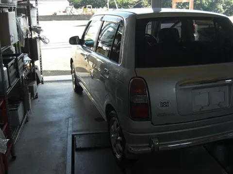 Daihatsu Mira Gino
