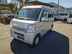 Mitsubishi Minicab Van