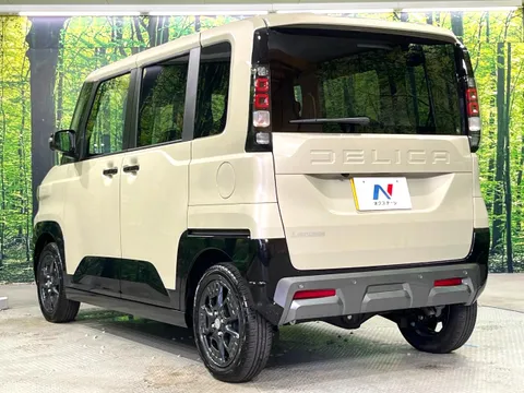 Mitsubishi Delica Mini