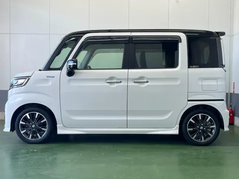 Suzuki Spacia Custom