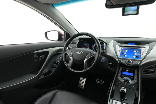 Hyundai Elantra (Avante)