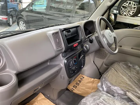 Nissan Clipper