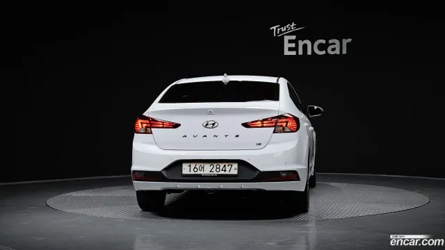 Hyundai Elantra (Avante)