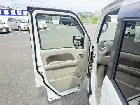 Nissan Clipper Rio