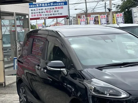 Toyota Sienta