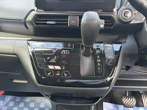 Mitsubishi eK X