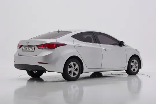 Hyundai Elantra (Avante)
