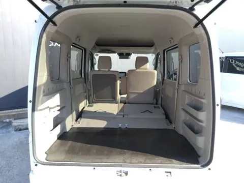 Nissan Clipper Rio
