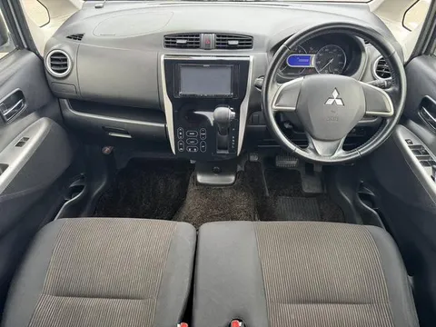 Mitsubishi eK Custom