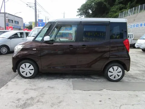 Mitsubishi eK Space