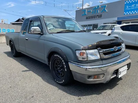 Toyota Hilux Sports Pick Up