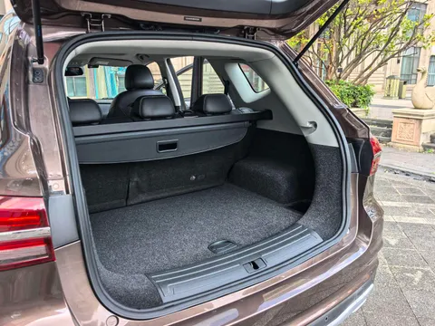 Roewe RX5