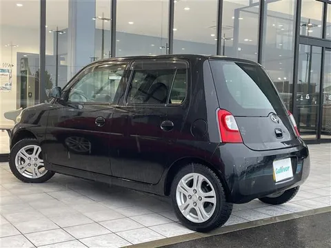 Daihatsu Esse
