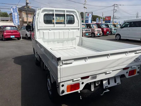 Mazda Scrum Truck