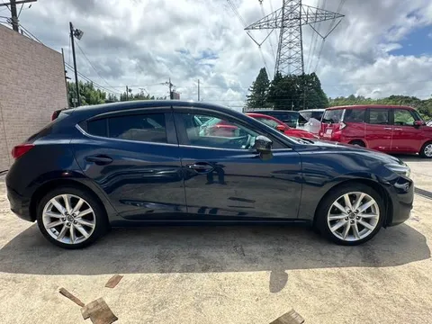 Mazda Axela Sport