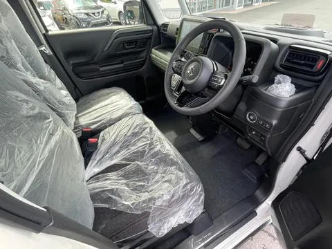 Suzuki Spacia Gear