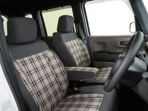 Honda N-BOX Joy
