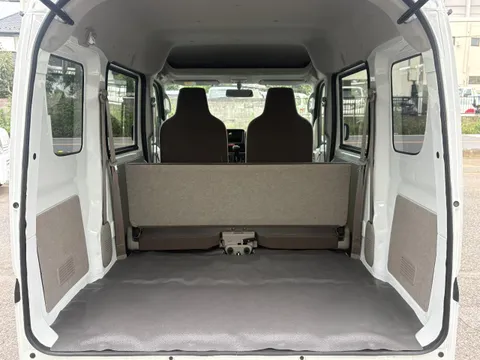 Mitsubishi Minicab Van