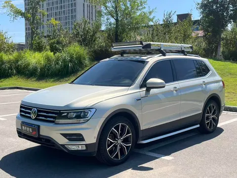 Volkswagen Tiguan L