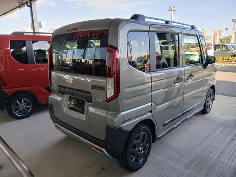 Suzuki Spacia Gear
