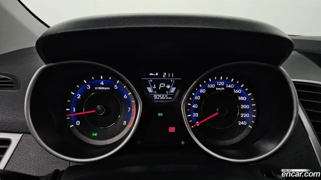 Hyundai Elantra (Avante)