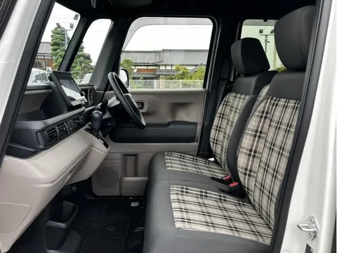Honda N-BOX Joy