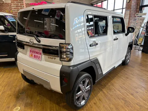 Daihatsu Taft