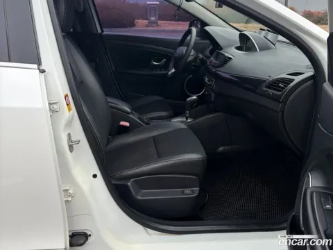 Renault SM3
