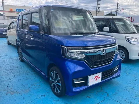 Honda N-BOX Custom